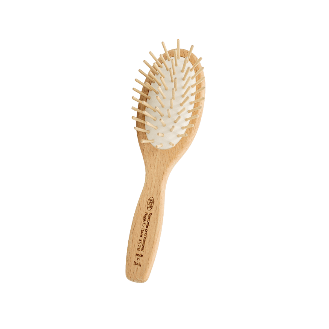 فرشاة بيضاوية كبيرة من خشب الجوز