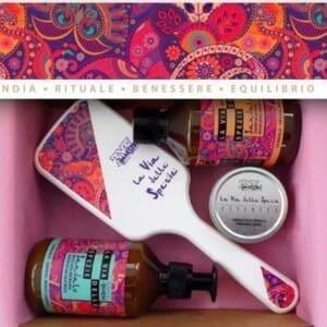 3ME LA VIA DELLE SPEZIE SANDALO KIT   ( shampoo + mask + brush + candle )